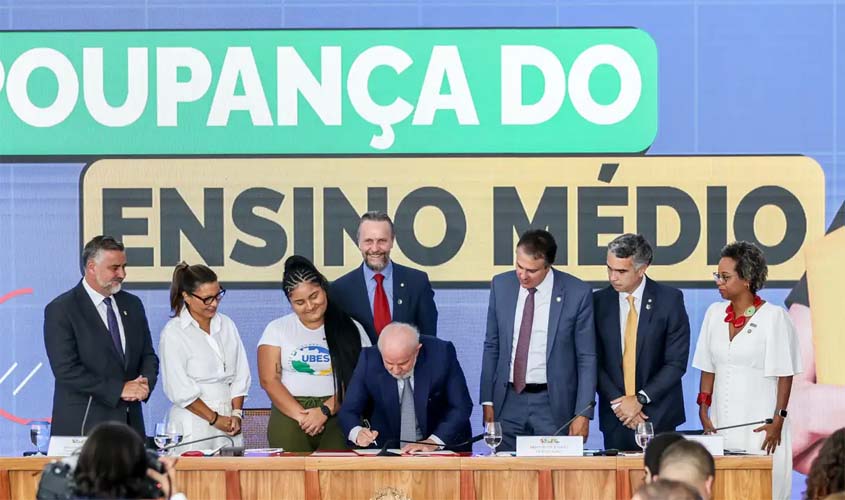 Ministro defende participação da sociedade para sucesso da educação