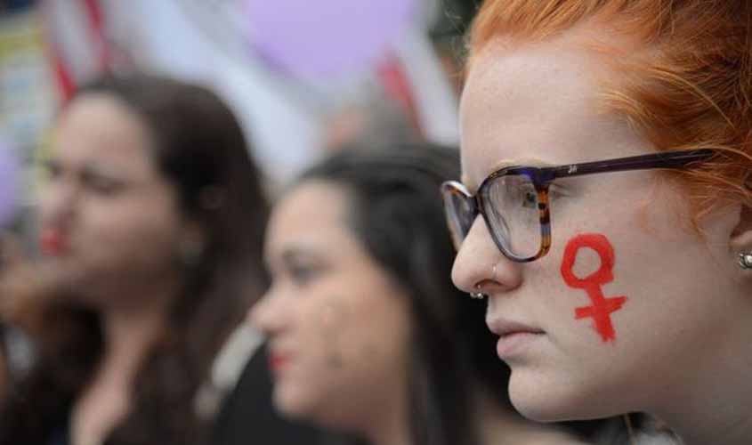 Casos de feminicídio põem em alerta governo e organizações civis