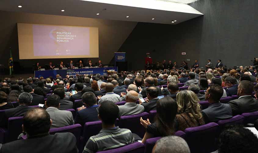 Presidente do TJ participa de Seminário de Políticas Judiciárias e Segurança Pública, em Brasília