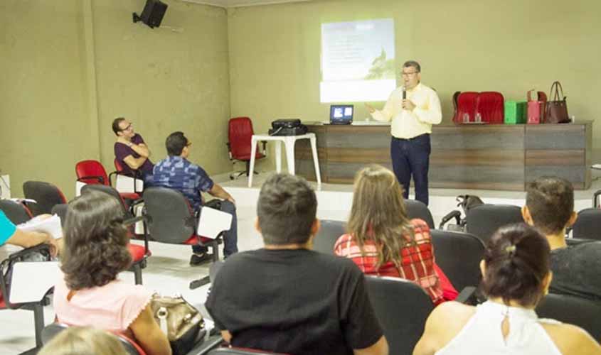 Delegados e Diretores do Sinjur se reúnem em Ji-Paraná