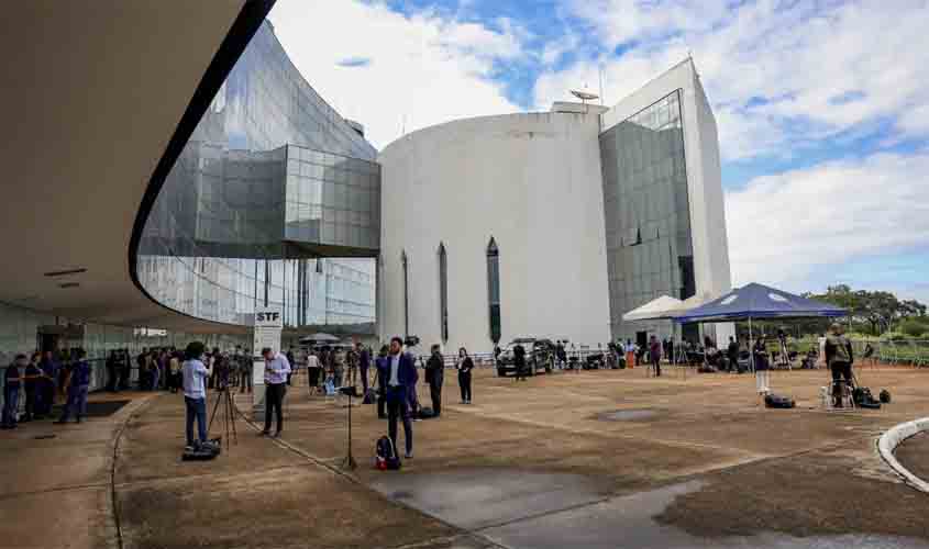 STF decide hoje se Bolsonaro e aliados viram réus pela trama golpista