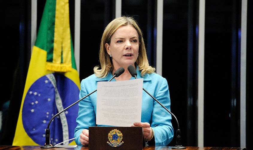 Proibição de visita médica a Lula é criticada pela senadora Gleisi Hoffmann