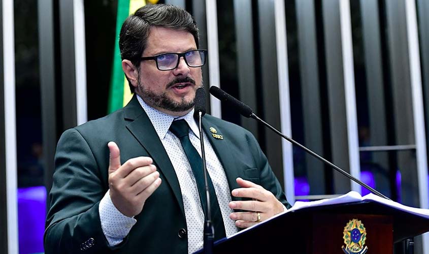 Lula deixou que atos de vandalismo acontecessem, diz Marcos do Val  