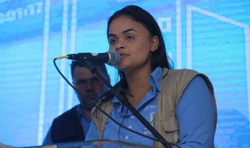 Dra. Taíssa defende regularização fundiária na Rondônia Rural Show