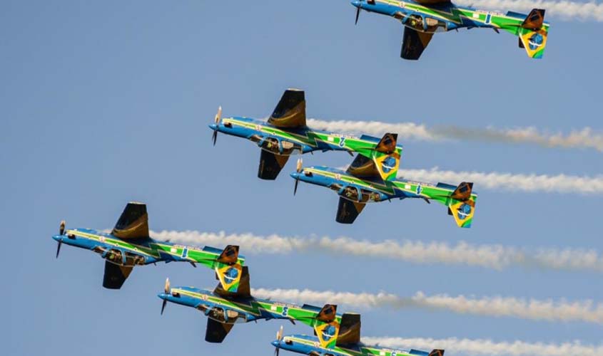 Evento com apresentação aérea da Esquadrilha da Fumaça marcará os 150 anos do pai da aviação