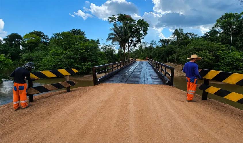 RO-267 recebe nova ponte sobre o rio Novo Mundo