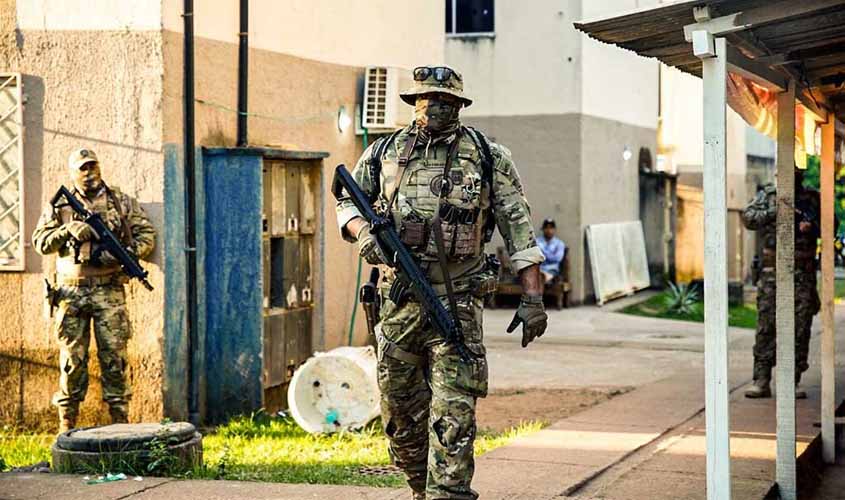 Polícia faz mega operação em PVH para prender membros de facções