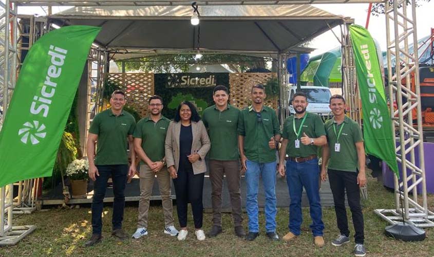 Sicredi impulsiona oportunidades no agronegócio durante a 4ª AgroShow 