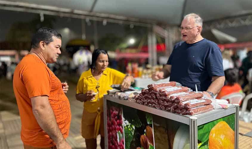 Pavilhão da Agricultura está presente na Expovel com a comercialização de produtos regionais