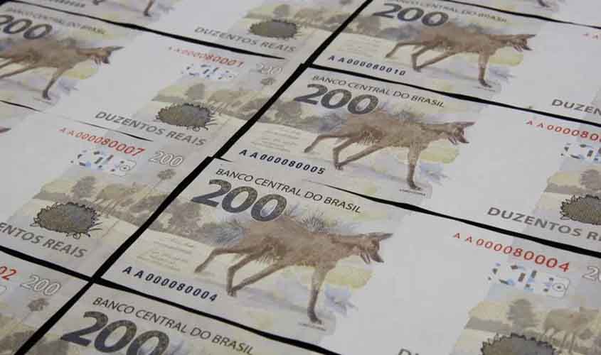 AGU recupera quase R$ 1 milhão de servidor que abandonou o cargo