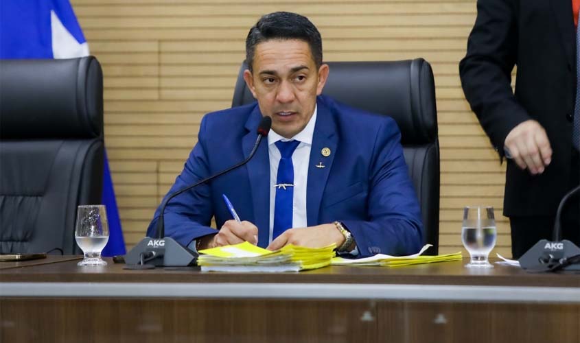 Eyder Brasil propõe Semana “Falar Cura” de prevenção ao suicídio em RO