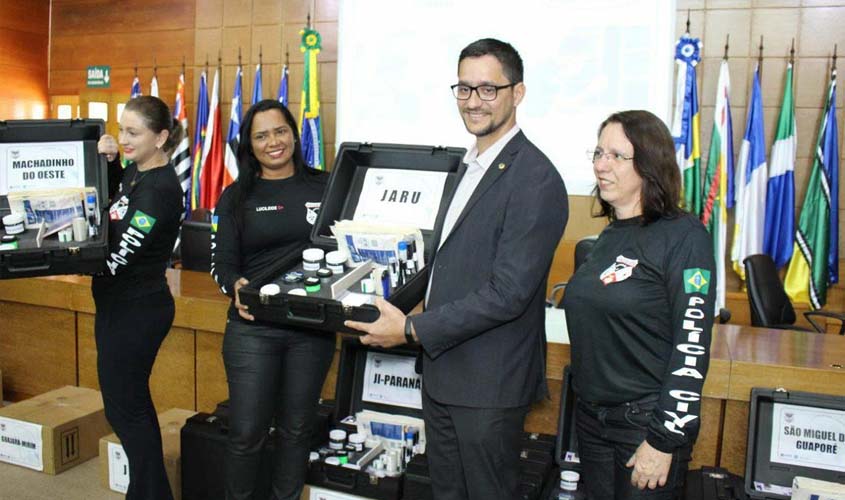 Autor da emenda coletiva, deputado Anderson destaca a entrega de novos equipamentos para o Instituto de Identificação