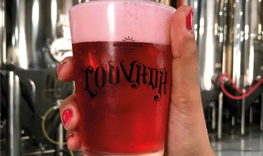 Oktoberfest Louvada irá contar com chopp alusivo à campanha Outubro Rosa em prol do Hospital de Amor