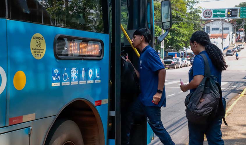 Prefeitura disponibiliza ônibus gratuito para estudantes que farão prova do Enem