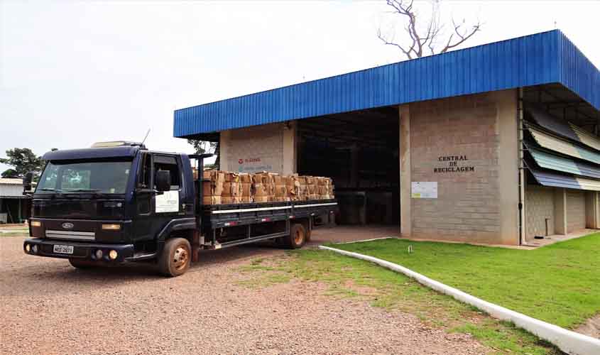 Hidrelétrica Santo Antônio doa dez toneladas de resíduos recicláveis para cooperativa