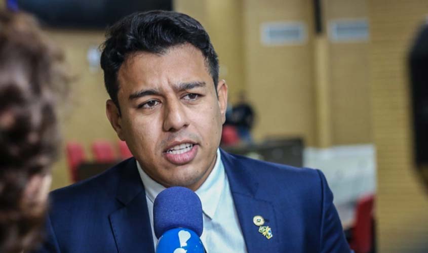 Elétrico Fúria apresenta realizações e confirma vice da capital