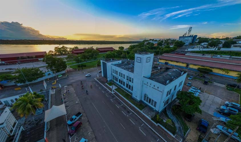 Prefeitura garante piso e abono a servidores da educação