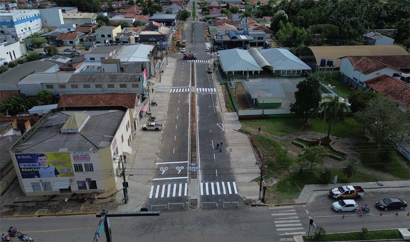 Concluído primeiros 100 metros da duplicação da avenida 6 de Maio