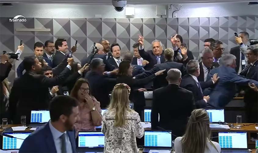 Oposição ganhou no tapetão