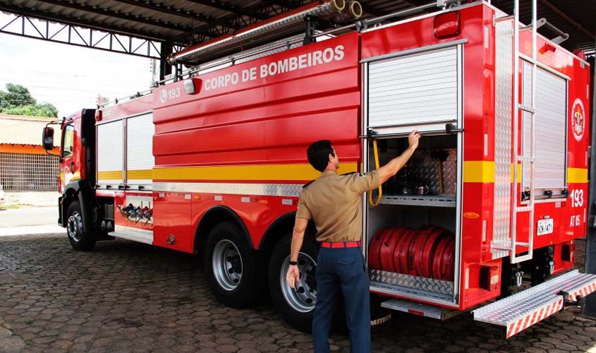 Viatura de combate a incêndio e avião multimissão fazem parte dos investimentos