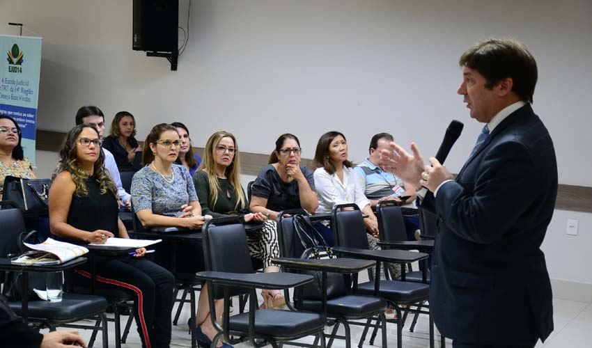 Previdência - PEC n. 6/2019 é debatida no XXVII Encontro de Magistrados da Justiça do Trabalho de Rondônia e Acre