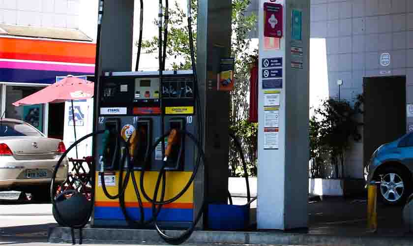 Troca de gasolina por etanol pode não ser vantajosa para o consumidor