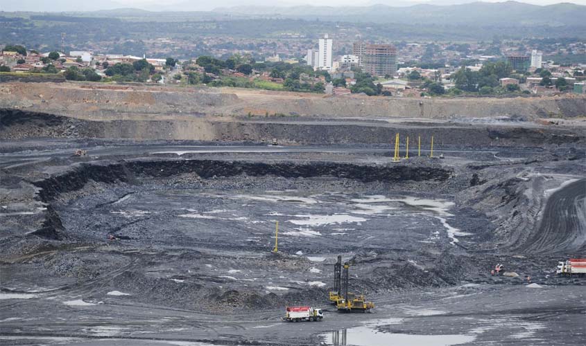 Relatório diz que mineração viveu 'anos dourados' no governo Bolsonaro