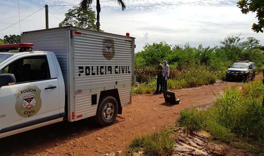 Homem invade residência, mata um e deixa outros três feridos 