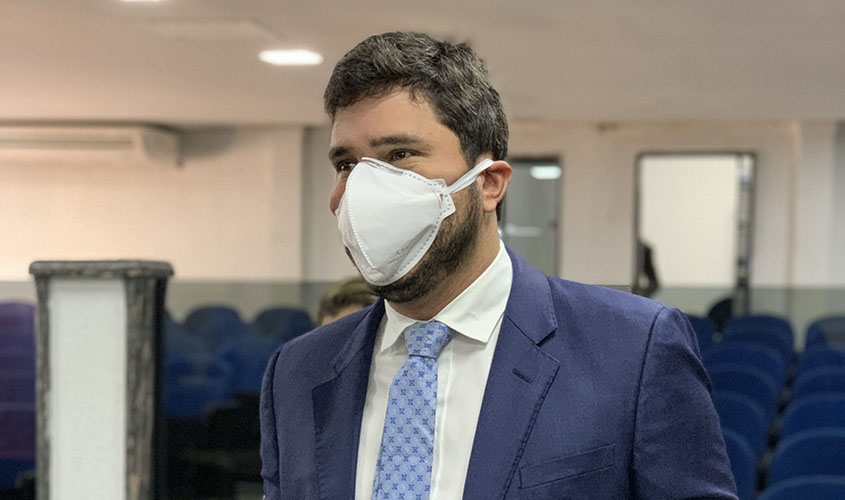 Proposta do vereador Maurício Carvalho amplia benefícios para servidores da saúde na linha de frente ao coronavírus