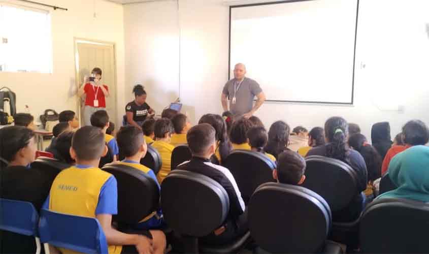 Educação ambiental e prevenção às queimadas mobilizam jovens na Escola Flor do Piquiá