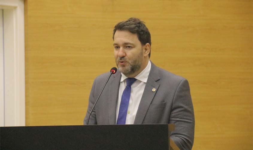 Deputado Alex Redano solicita recuperação completa da RO 408