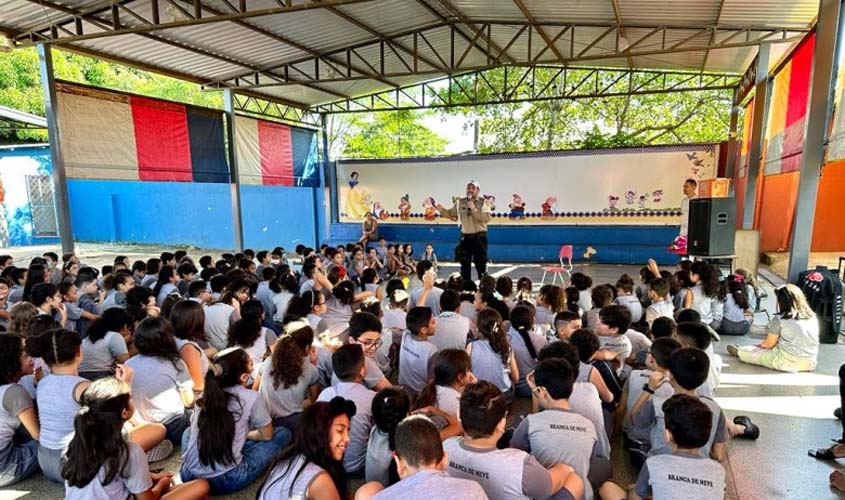 Semtran continua com ações educativas nas escolas e fiscalização nas ruas de Porto Velho