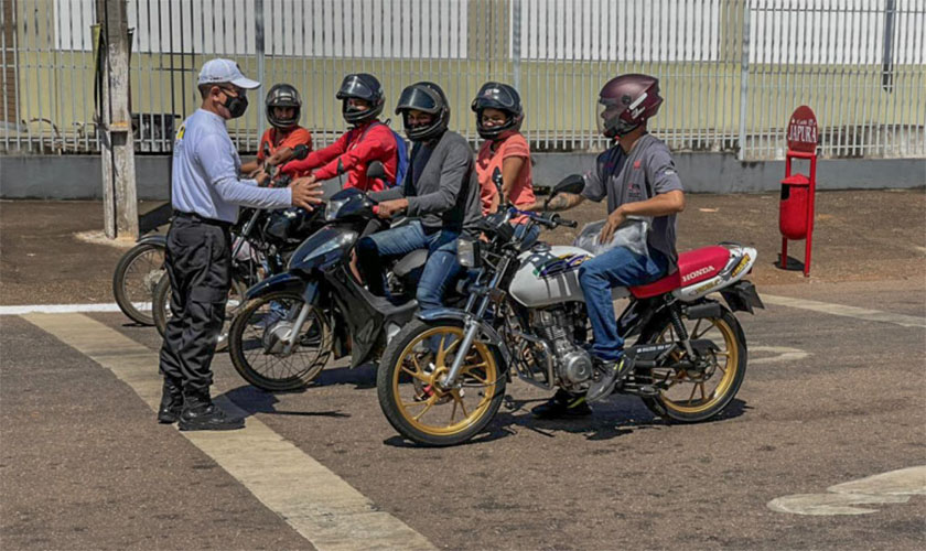 Agentes orientam sobre bolsões de motociclistas instalados em Porto Velho