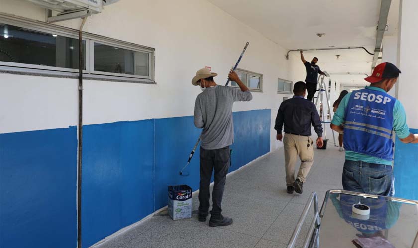 Hospital de Base Dr° Ary Pinheiro recebe pintura, reparos e novos equipamentos