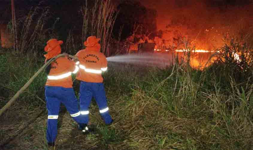 Governo de RO decreta mobilização máxima de combate a incêndios florestais no estado