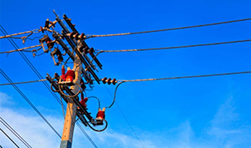 Leis estaduais sobre taxa de religação de energia elétrica são inconstitucionais