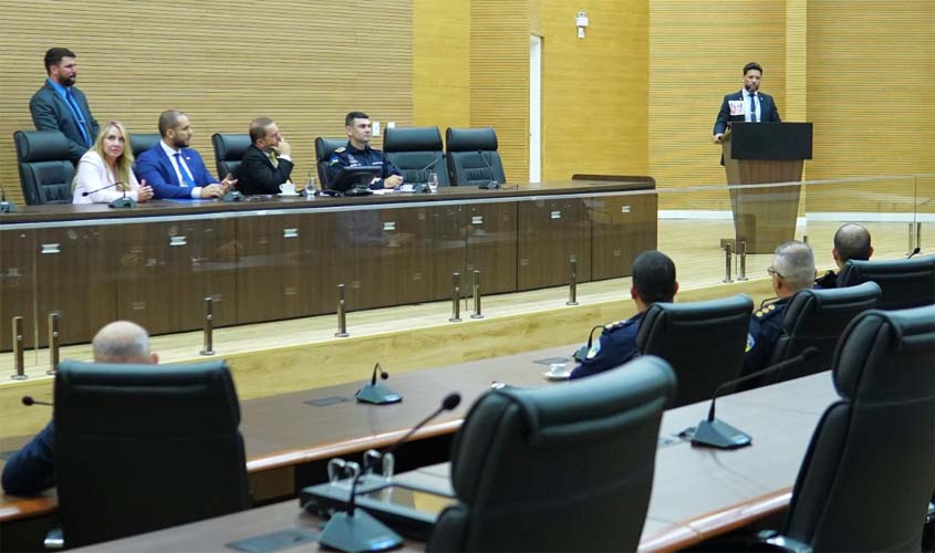 Comissão de Segurança Pública recebe comando geral para explicar sobre apoio a casos de autismo na PM de Rondônia