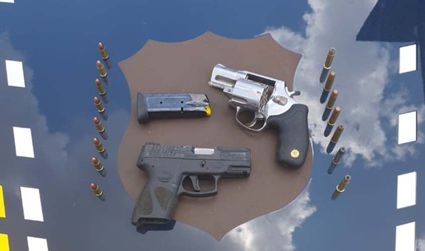Em Porto Velho/RO, PRF apreende duas armas de fogo e munições
