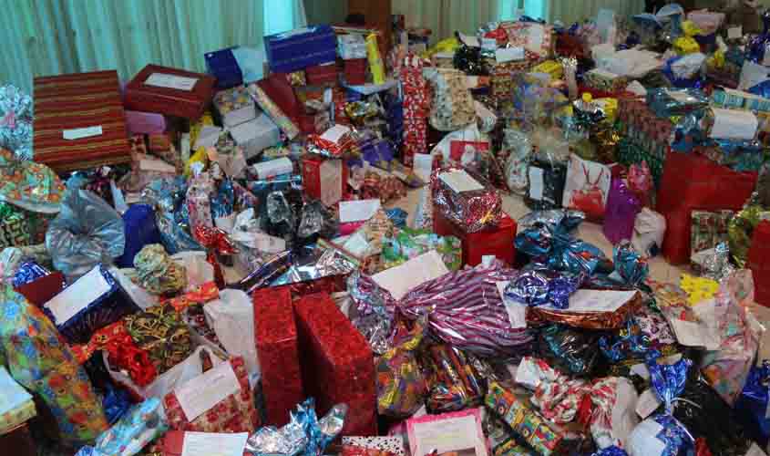 Governo distribui cartas de crianças aos servidores estaduais para incentivar campanha de Natal