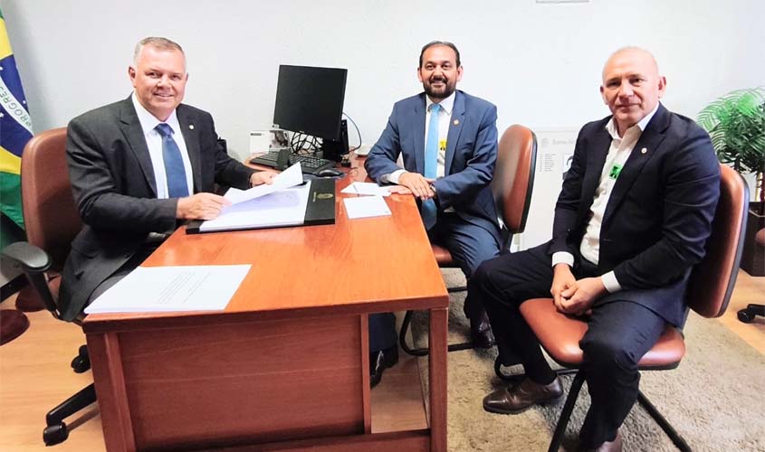 Laerte Gomes procura soluções para Uru-Eu-Wau-Wau