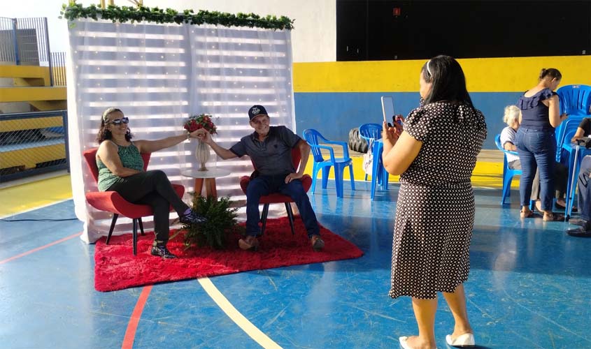 Sesc faz festa de fim de ano para idosos em RO