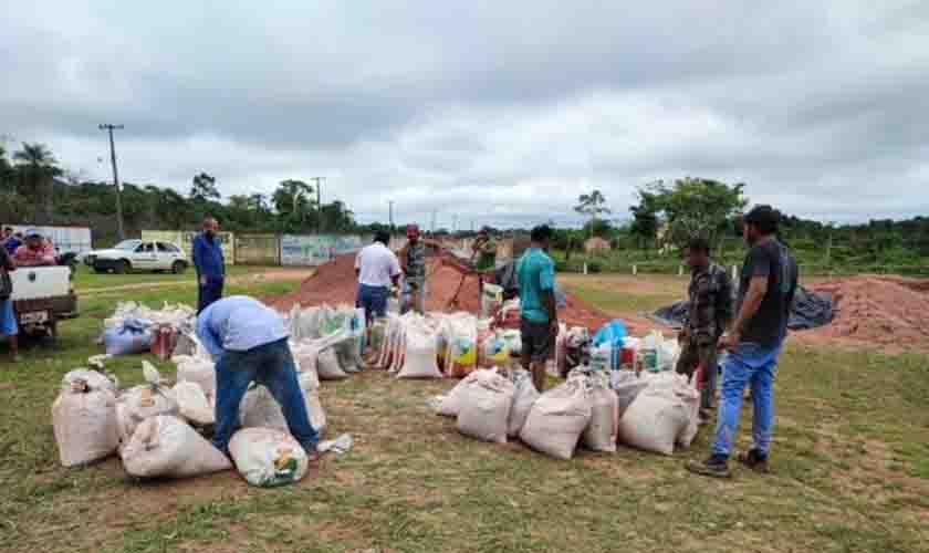 Extrativistas da Resex Rio Ouro Preto em Guajará-Mirim recebem calcário para aumentar a produtividade agrícola