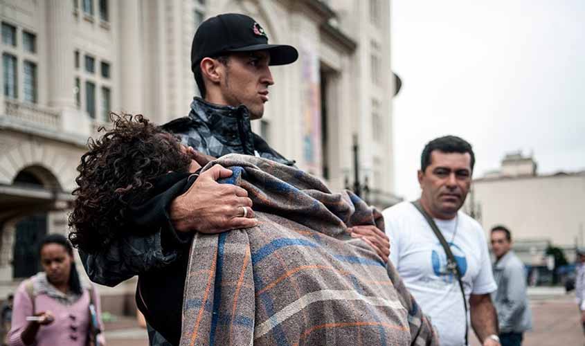 Projeto determina internação compulsória de dependente químico