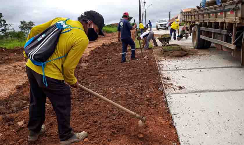 Semosp conclui concretagem da pista de caminhada do KM-4