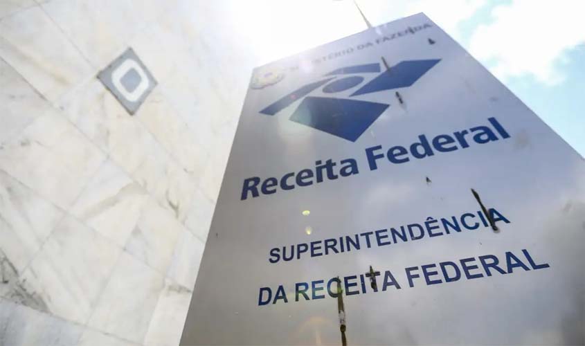 Receita paga nesta quinta-feira restituições de lote residual do IRPF