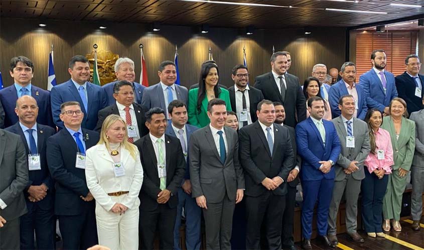 Ieda Chaves acompanha reunião ampliada do Parlamento Amazônico em Belém