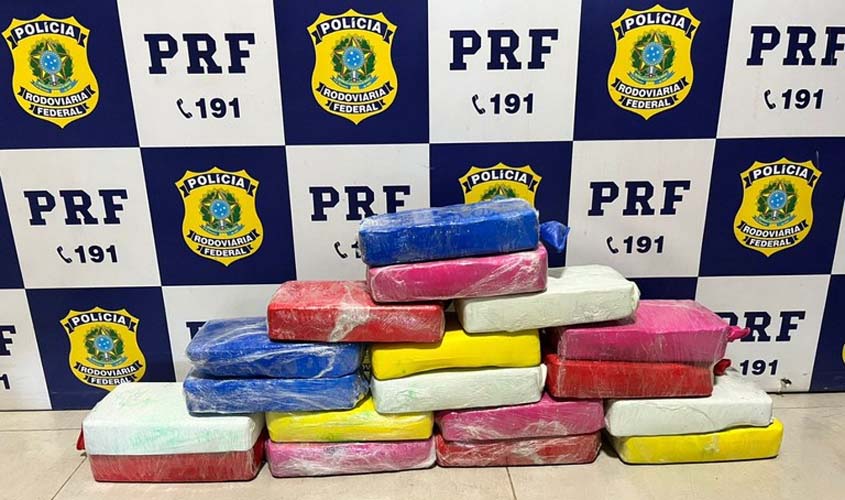 PRF apreende mais de 19 Kg de pasta base de cocaína em ônibus
