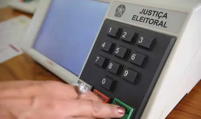 Lula empata com Flávio, Zema e Caiado no 2º turno, diz Nexus