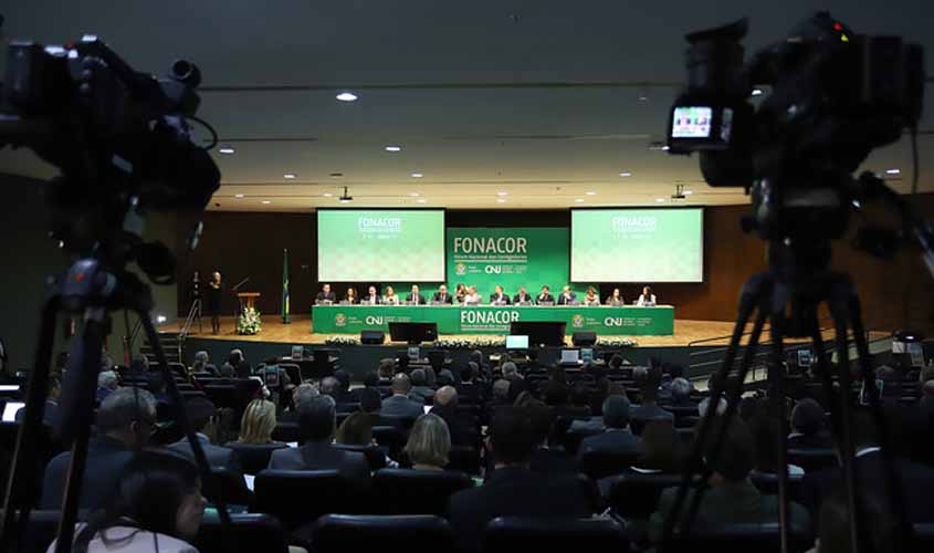 I Fonacor encerra com assinatura da Carta de Brasília
