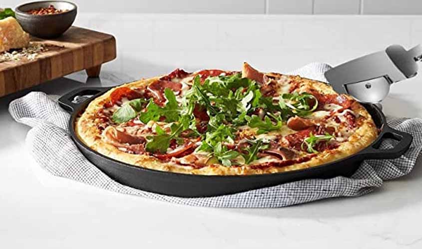Como fazer pizzas em frigideiras de ferro?